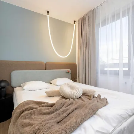 Apartment Klimatyzowany Blisko Parku W Krakowie Z 3 Sypialniami, Wanna I Parkingiem By Renters Prestige Krakow